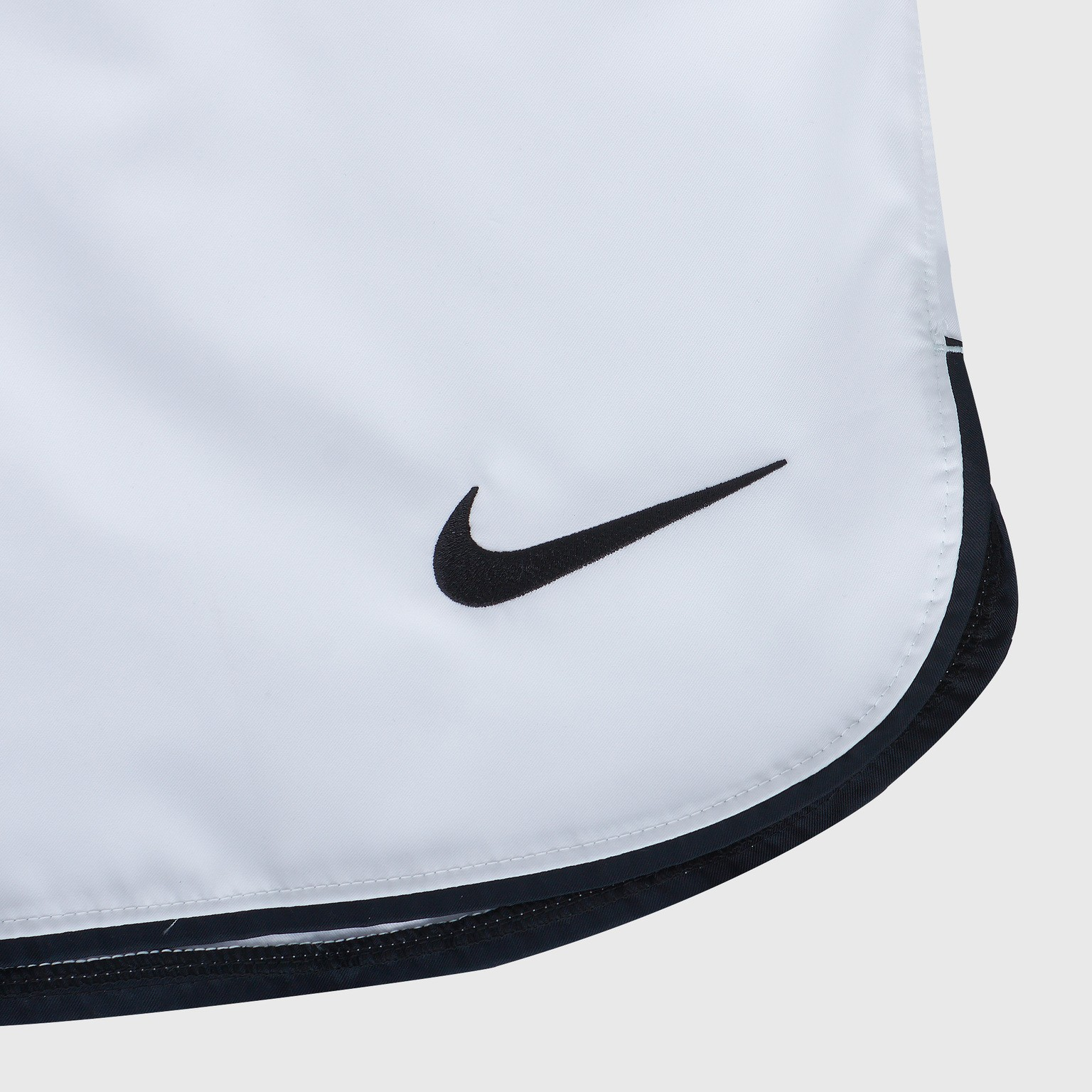 M Nk Df Lsr V Short W