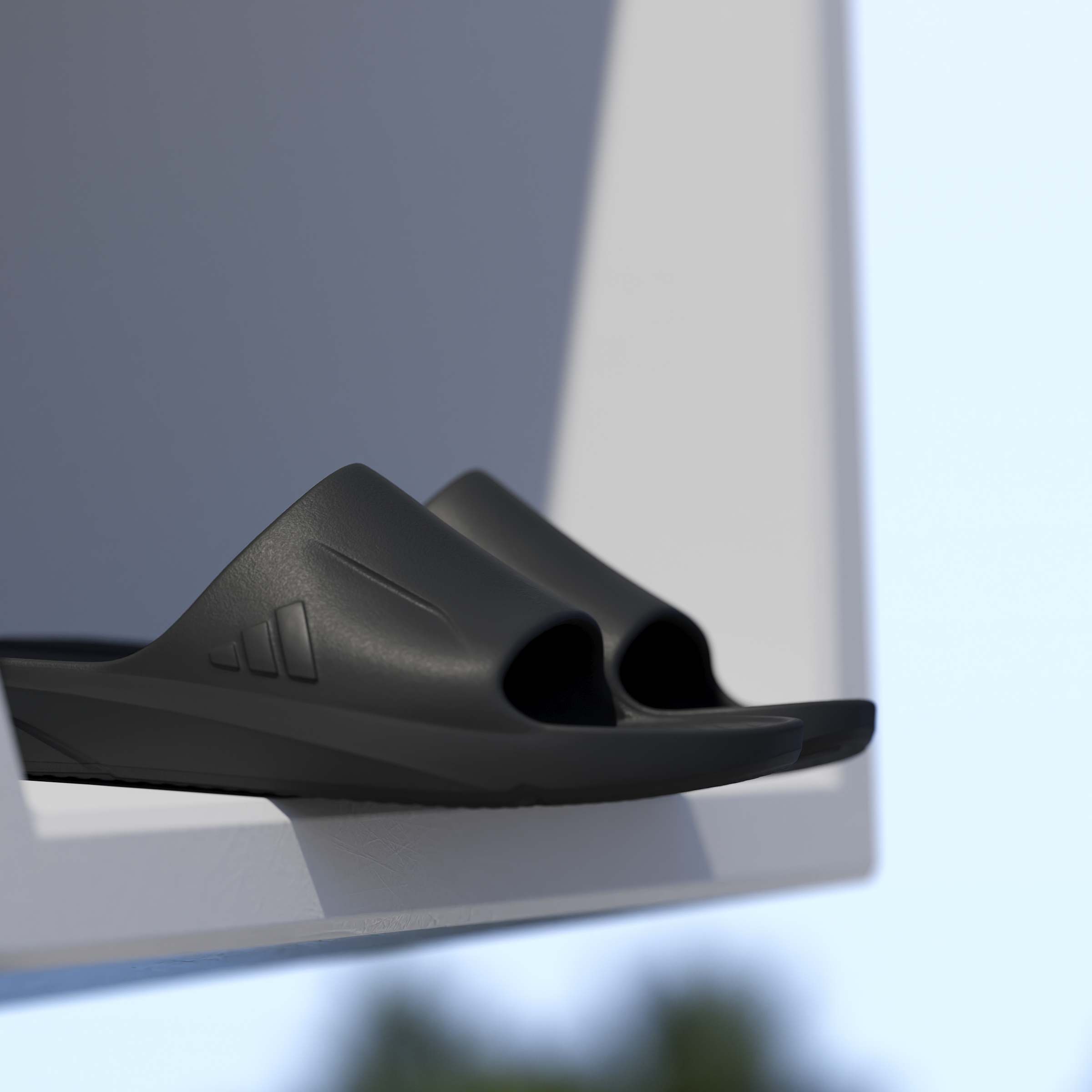 LIGHTSHIFT SLIDES