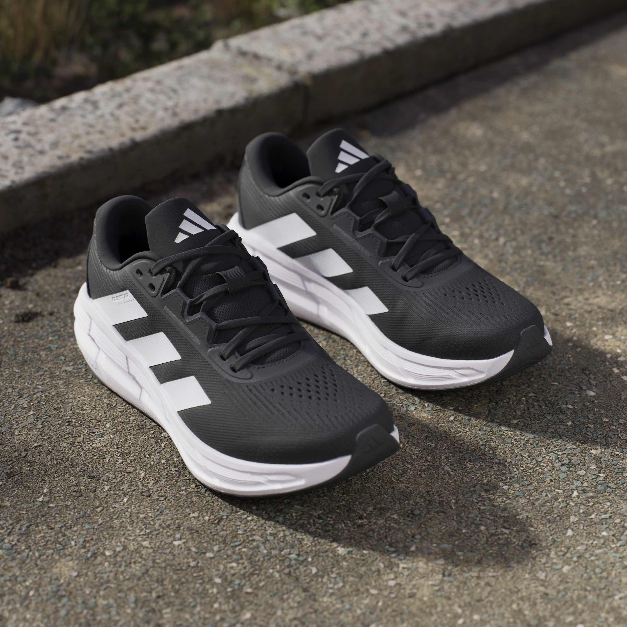 Questar 3 Running Shoes