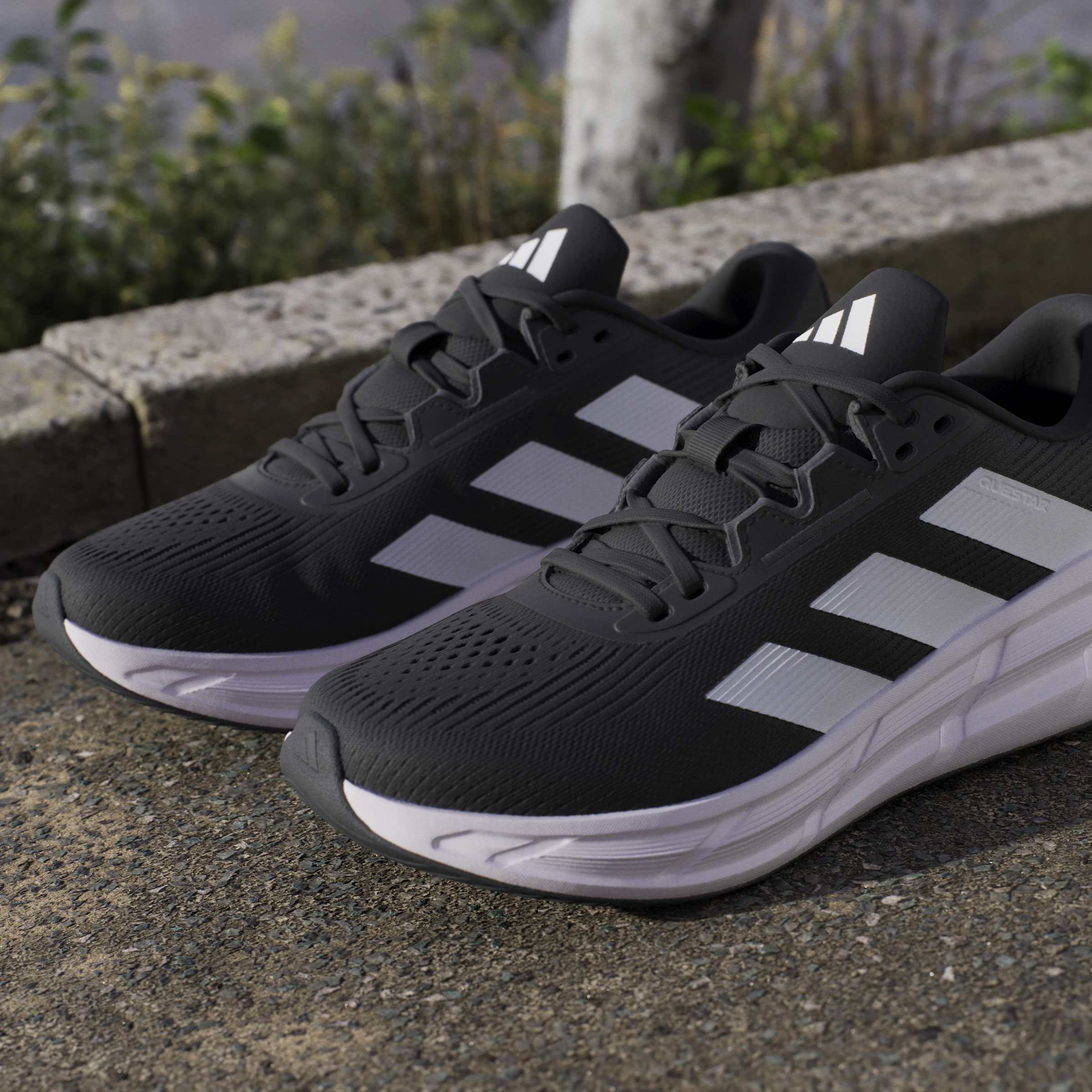 Questar 3 Running Shoes